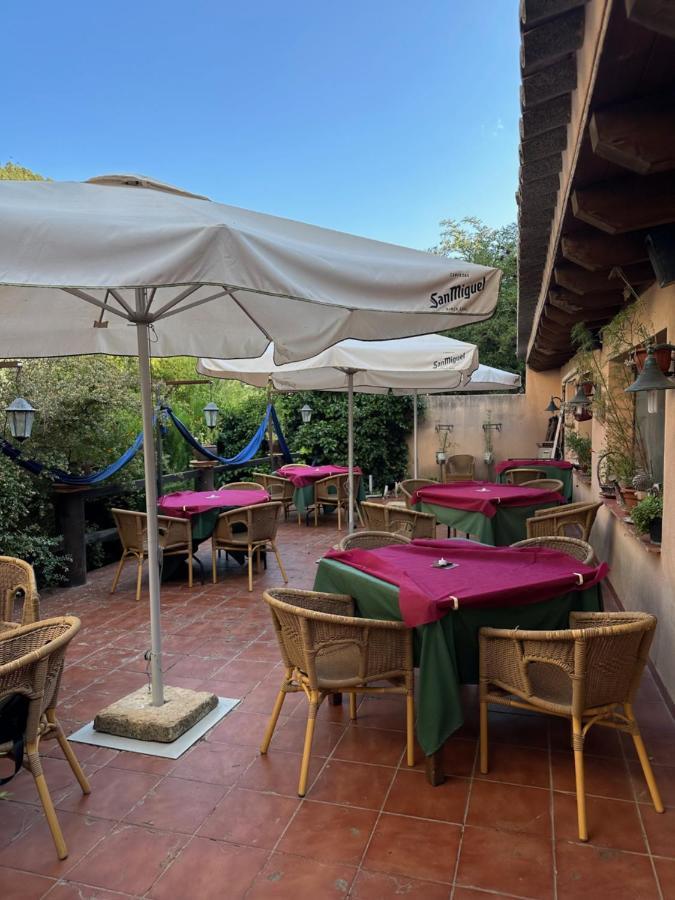 Hotel De La Villa 루비엘로스 데 모라 외부 사진