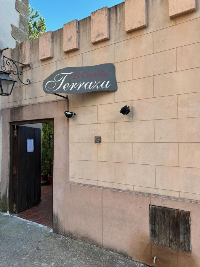 Hotel De La Villa 루비엘로스 데 모라 외부 사진
