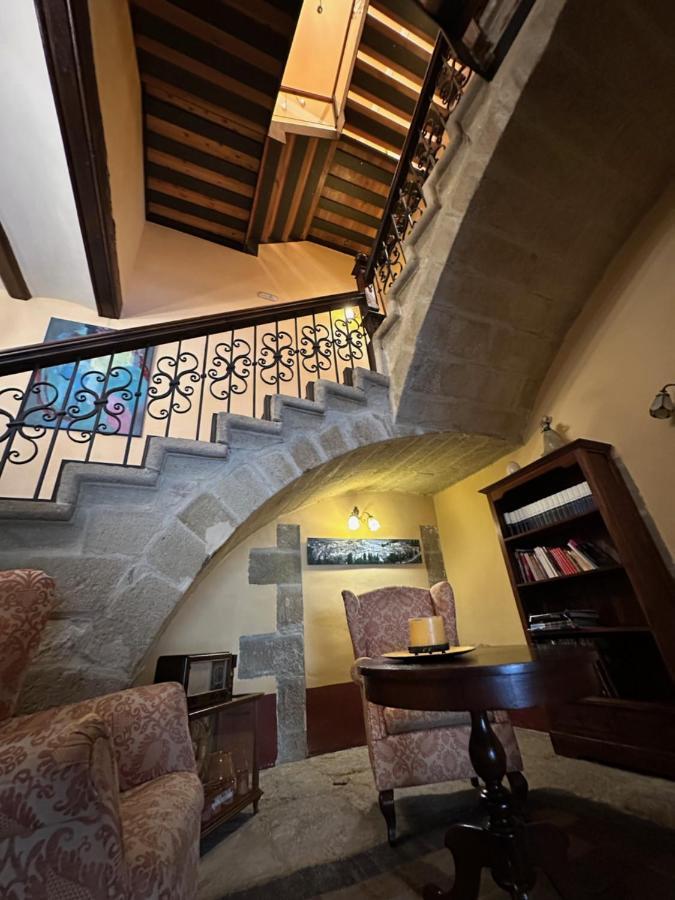 Hotel De La Villa 루비엘로스 데 모라 외부 사진