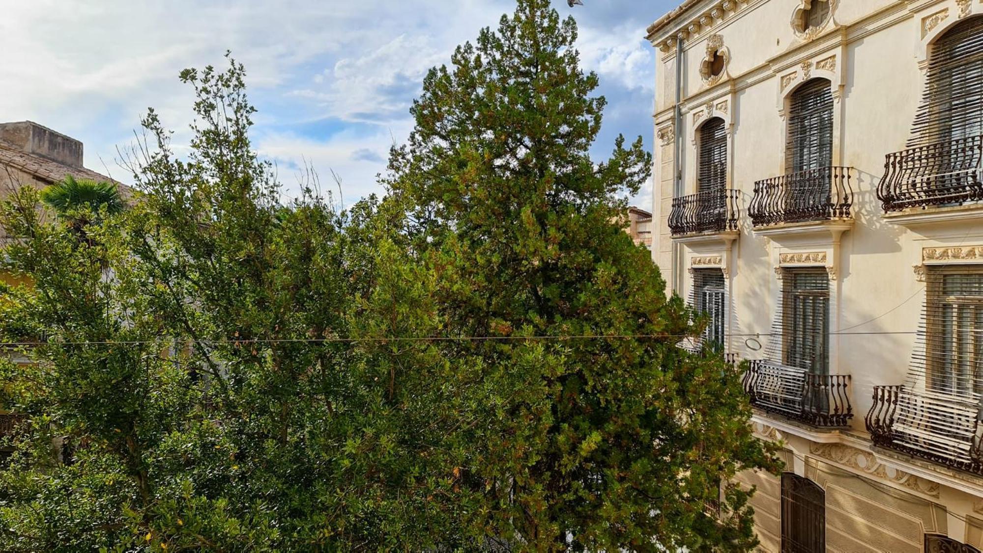 Hotel De La Villa 루비엘로스 데 모라 외부 사진