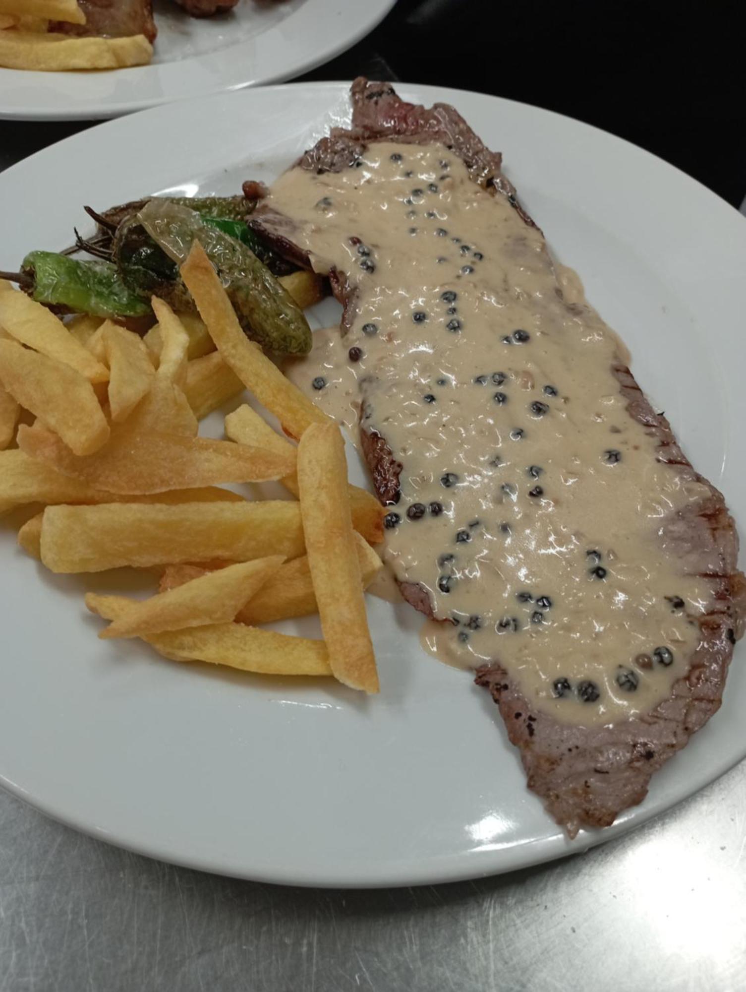 Hotel De La Villa 루비엘로스 데 모라 외부 사진